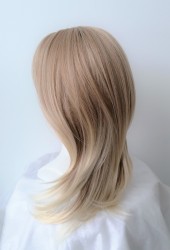 perukas nr. 242(3) (natūralus blond su kirpčiukais, ilgis 50cm)